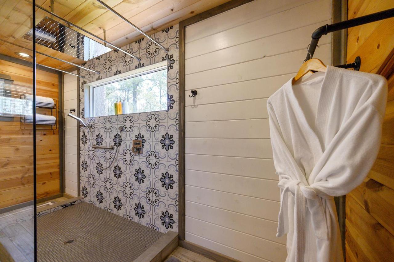 Convenient Romantic Hot Tub Bbq 3-Night Special! Broken Bow Eksteriør billede